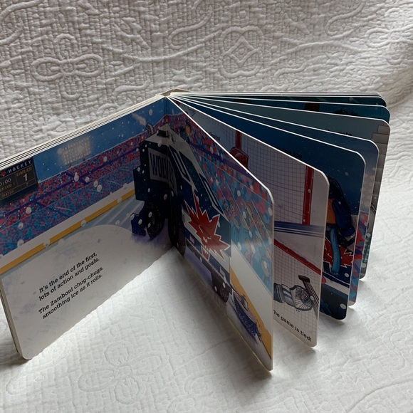 Goodnight Hockey by Michael Dahl - Sports Illustrated Kids Board Book - Picture 4 of 10